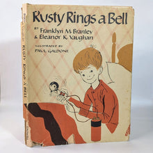 Load image into Gallery viewer, Rusty Rings A Bell Vintage Childrens Weekly Reader Book Paul Galdone 1st Edition
